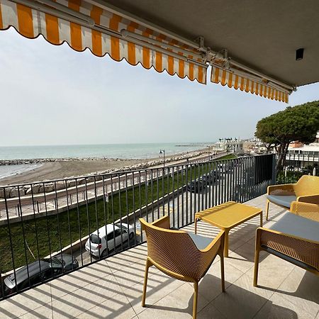 Nuovo Residence Serenissima Frontemare - Agenzia Cocal Caorle Dış mekan fotoğraf