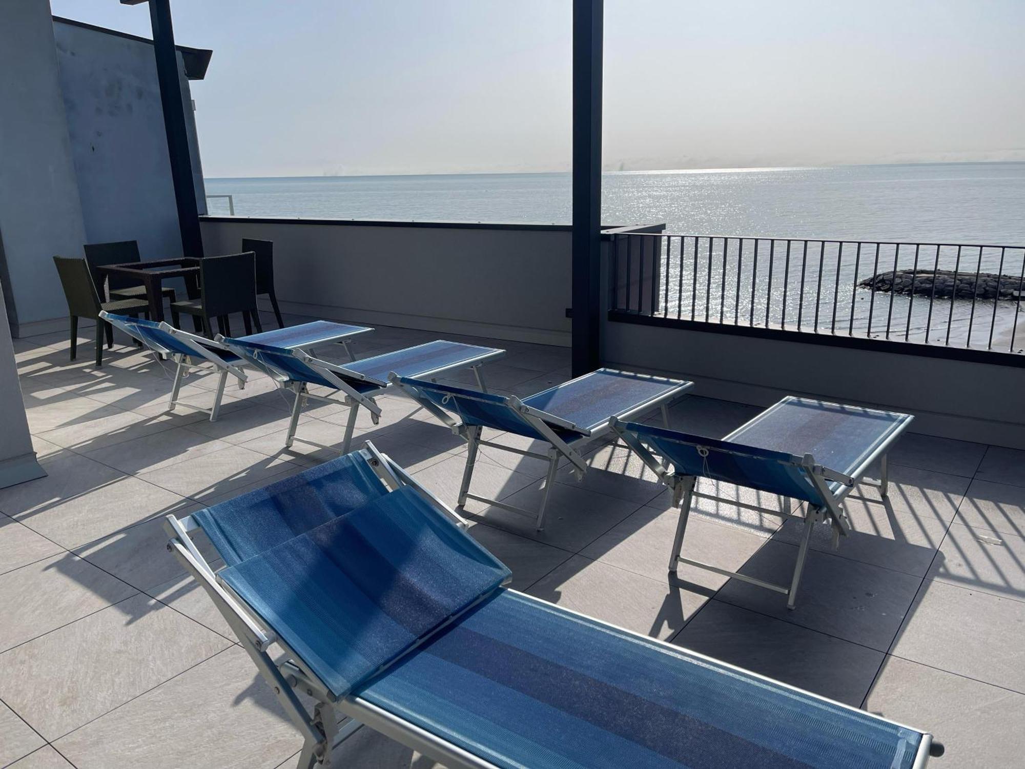 Nuovo Residence Serenissima Frontemare - Agenzia Cocal Caorle Dış mekan fotoğraf