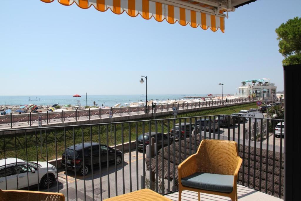 Nuovo Residence Serenissima Frontemare - Agenzia Cocal Caorle Dış mekan fotoğraf