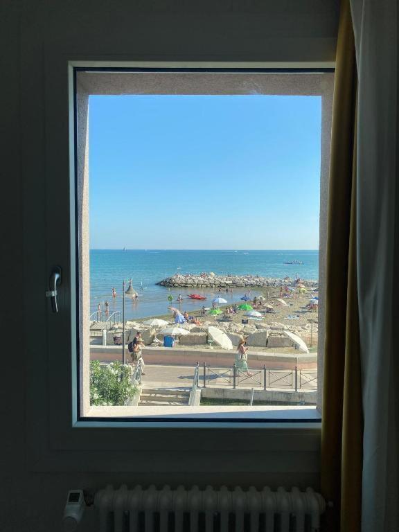 Nuovo Residence Serenissima Frontemare - Agenzia Cocal Caorle Dış mekan fotoğraf