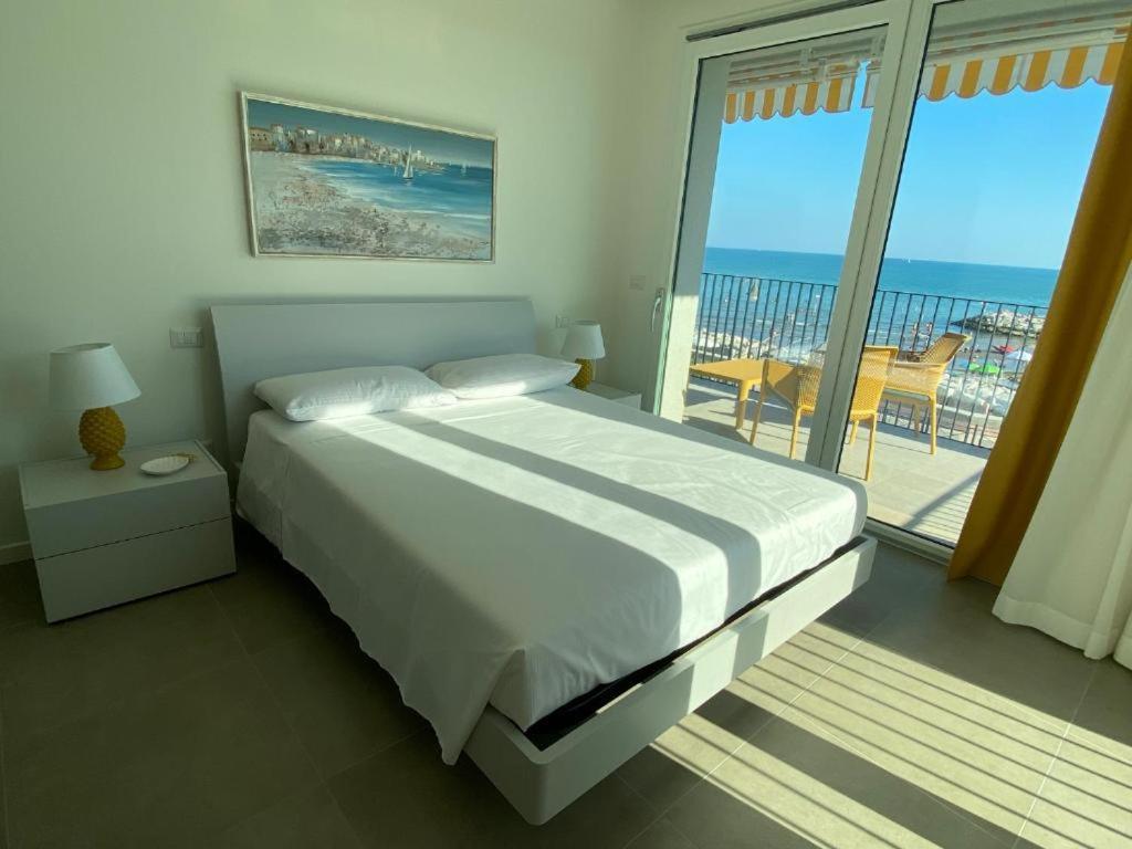 Nuovo Residence Serenissima Frontemare - Agenzia Cocal Caorle Dış mekan fotoğraf